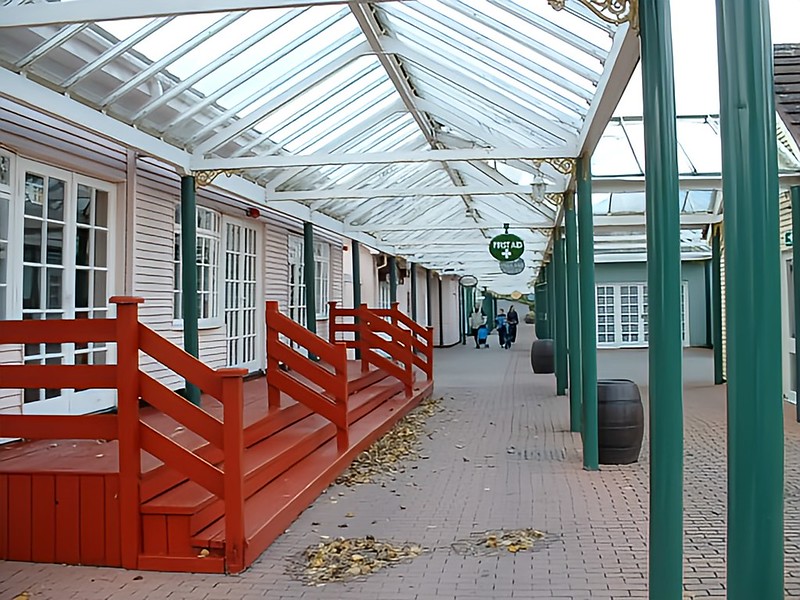 2005 photo of the American adventure theme park in ilkeston