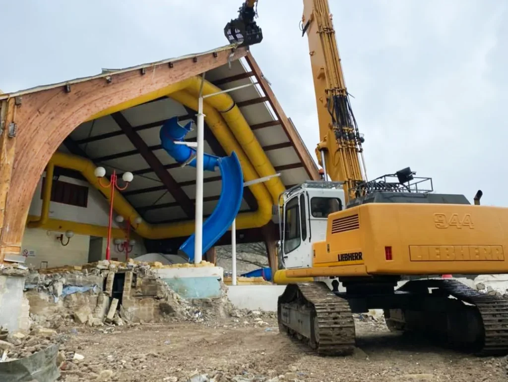 swimming pool being demolished at Harcourt sands holiday camp