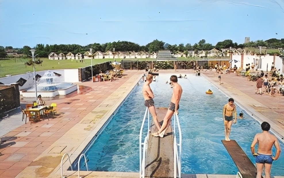 1960s postcard showing the old  Maddiesons Holiday Camp in Hemsby