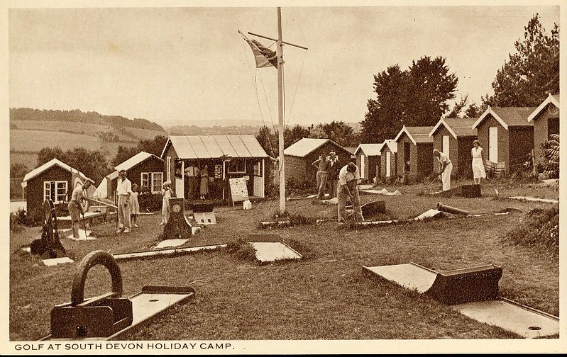 1930s postcard of South Devon holiday camp