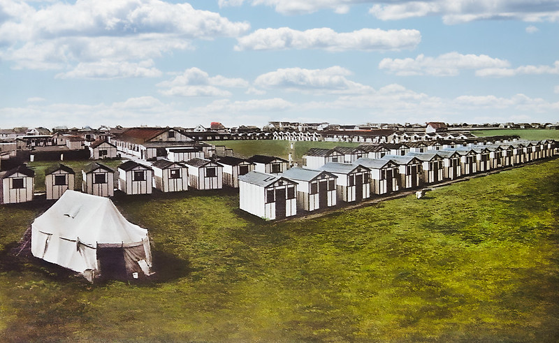 Vintage postcard showing the Sussex ideal holiday chalets in Bracklesham bay