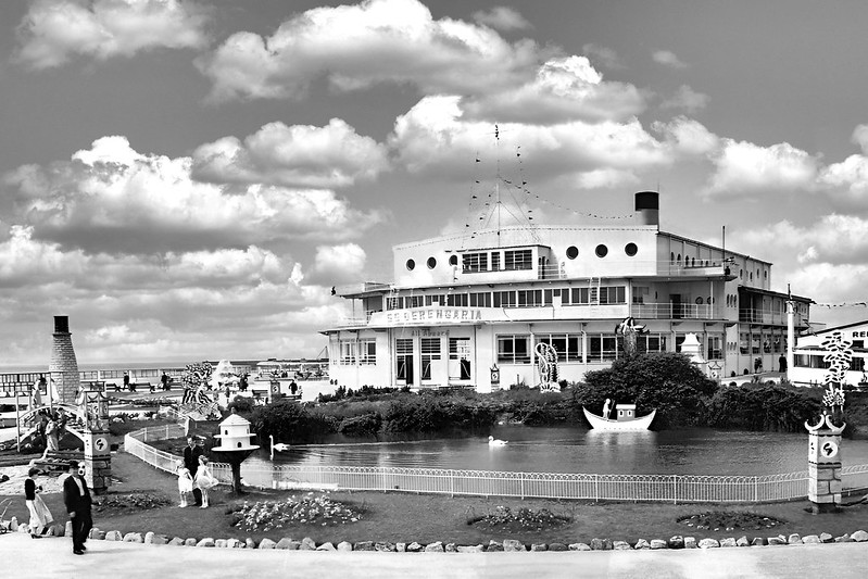 Vintage postcard of Middleton Tower Holiday Camp showing the Berengaria Building