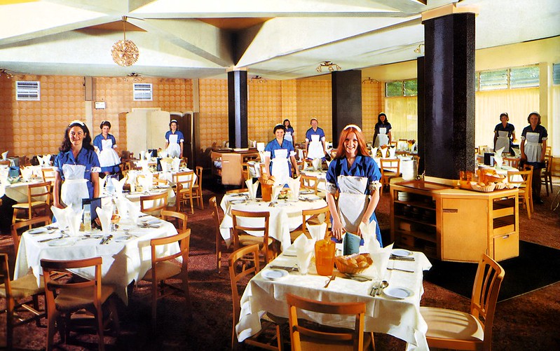 1980s postcard of Barton Hall in Torquay