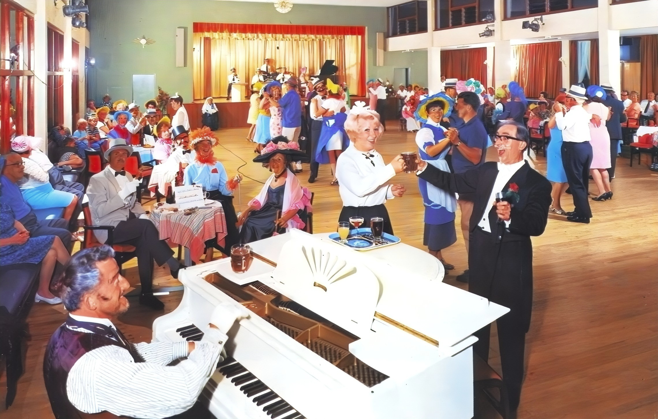 Vintage photo of Pontins Riviera Hotel, Bowleaze Cove, near Weymouth